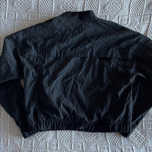Lululemon Jacket Women’s Black Pack Light Bomber Vented Outdoor Active Zip - Picture 6 of 8